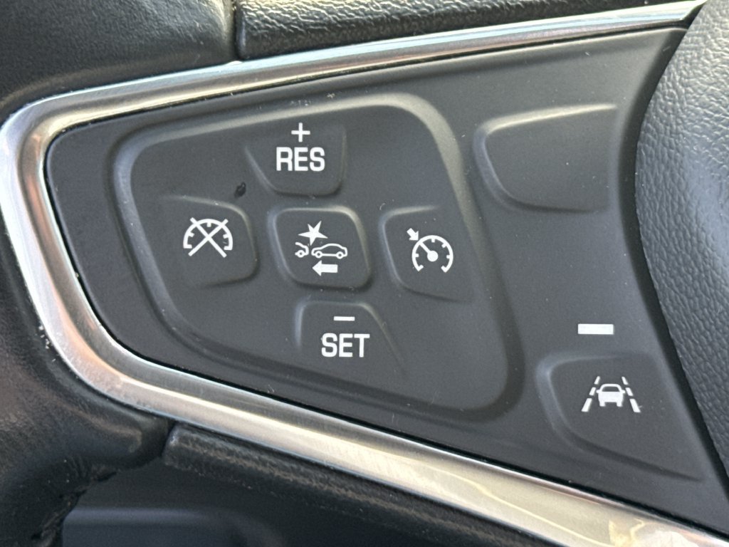 Used 2022 Chevrolet Equinox LT AWD/4WD image 24