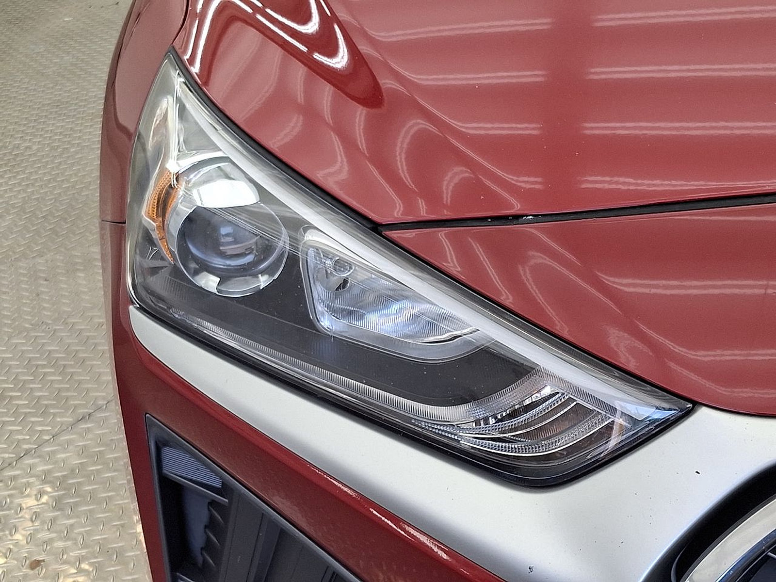 Used 2020 Hyundai Ioniq Blue FWD image 30