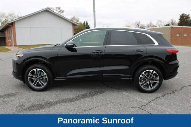 Certified 2025 Audi Q5 Premium w/ Convenience Package AWD/4WD image 7