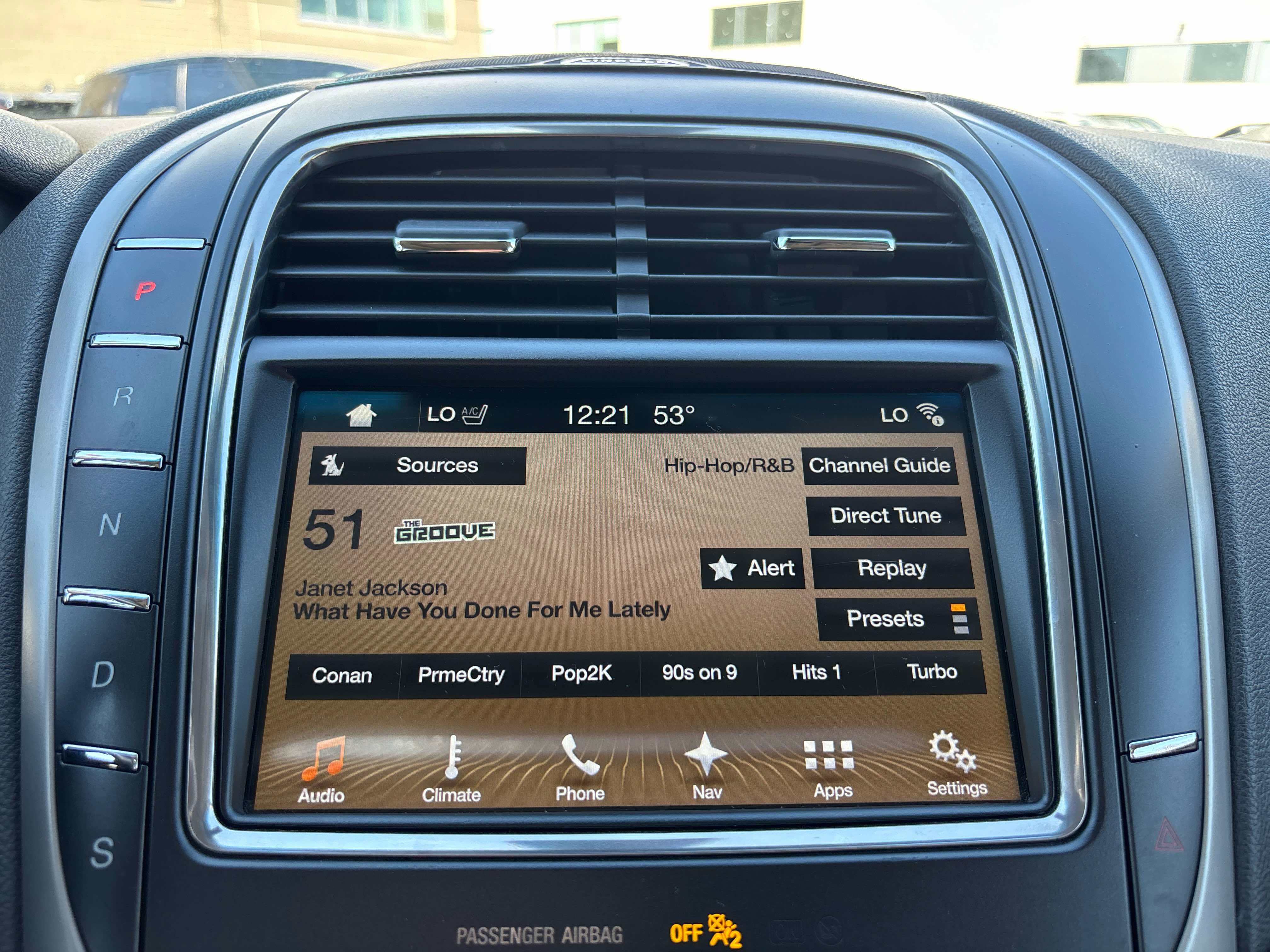 Used 2017 Lincoln MKX Reserve image 22