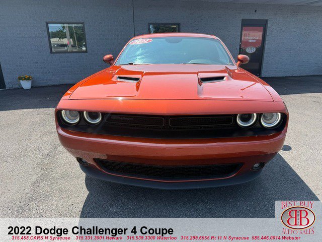 Used 2022 Dodge Challenger SXT w/ Blacktop Package AWD/4WD image 9