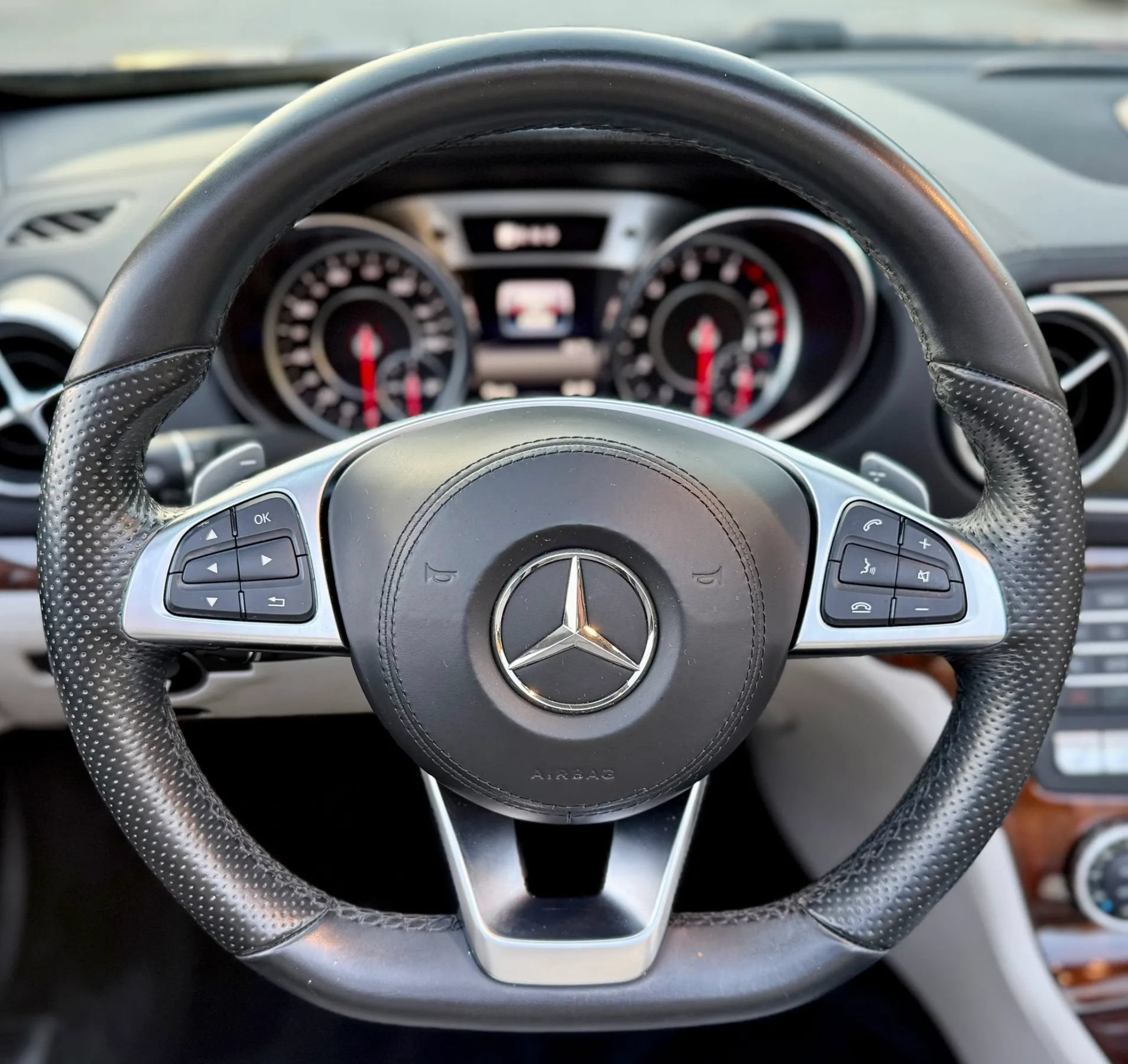 Used 2017 Mercedes-Benz SL 450 image 30