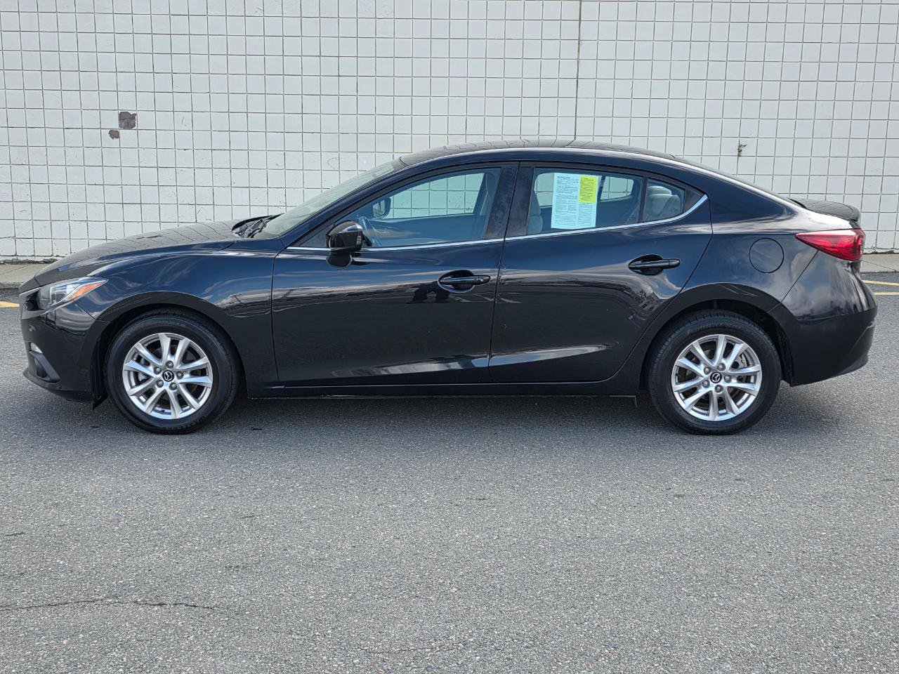 Used 2016 MAZDA MAZDA3 i Touring image 4