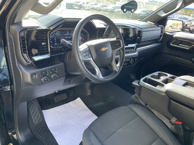Certified 2024 Chevrolet Silverado 1500 LT AWD/4WD image 10