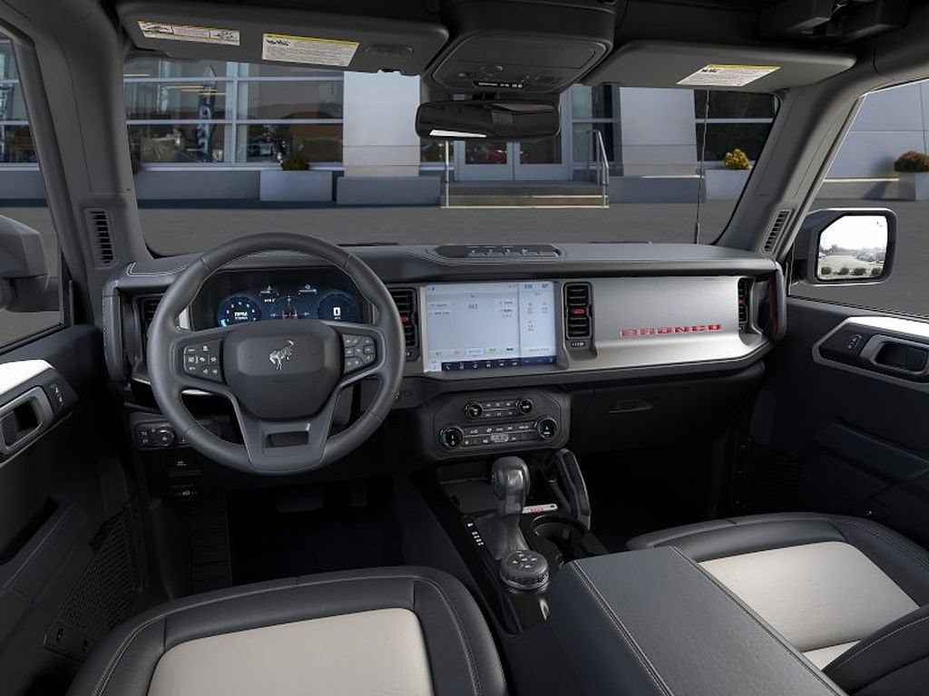 New 2026 Ford Bronco Outer Banks w/ Sasquatch Package AWD/4WD image 9