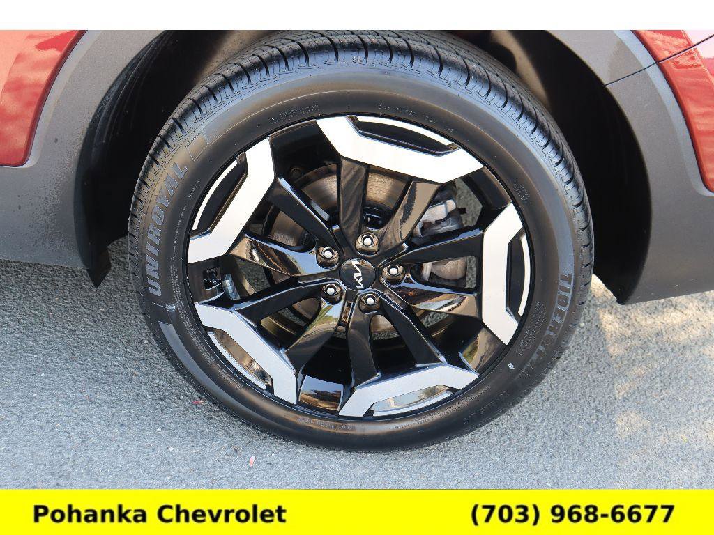 Used 2024 Kia Telluride EX w/ EX Captain's Chair Package image 34