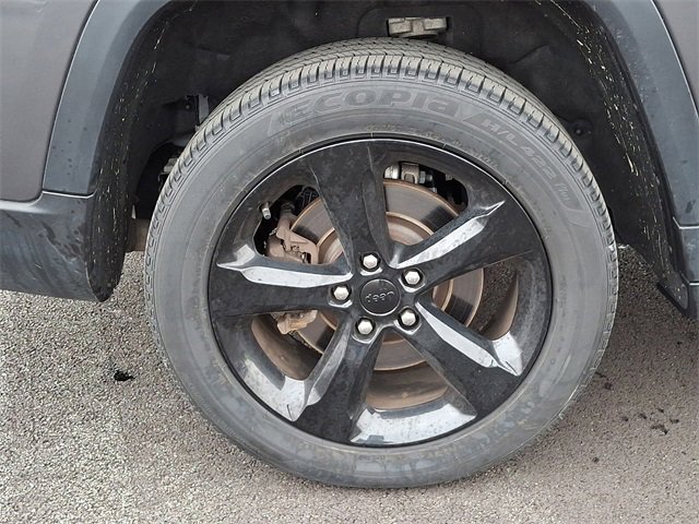 Used 2023 Jeep Grand Cherokee L Laredo image 12