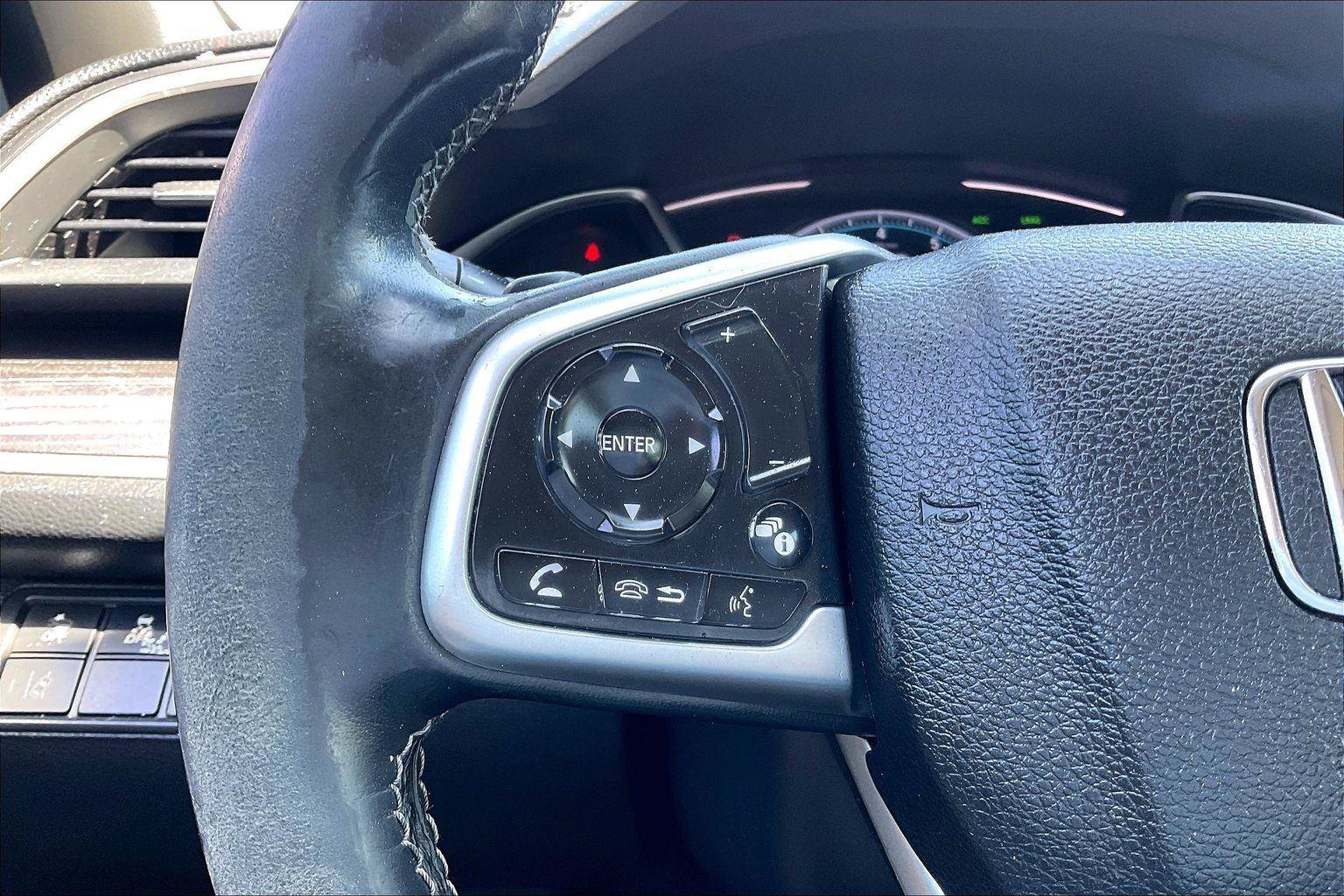Used 2019 Honda Civic Touring image 18