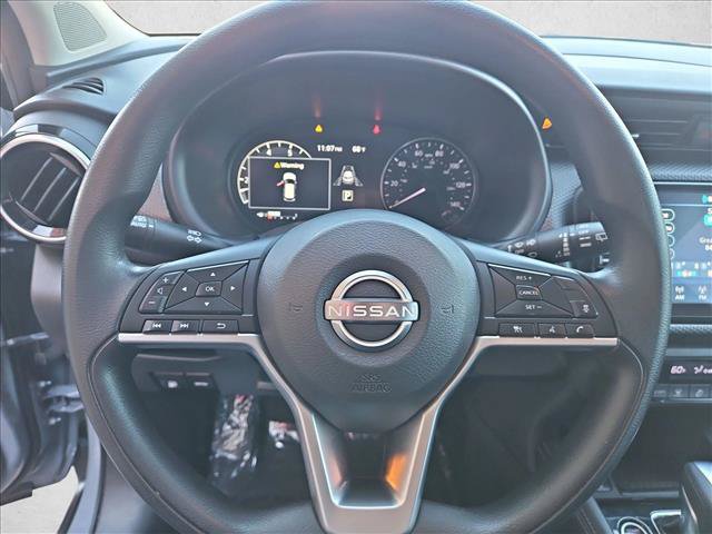 Certified 2022 Nissan Kicks SV FWD image 12