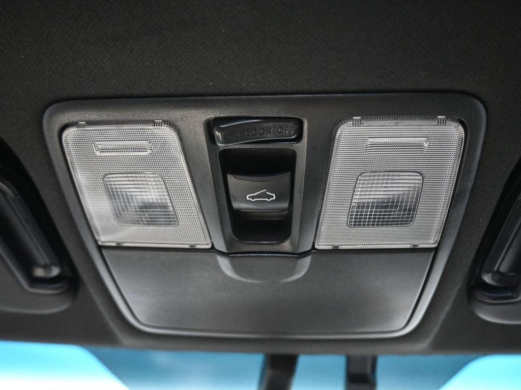 Used 2016 Hyundai Veloster Turbo w/ Option Group 04 image 27