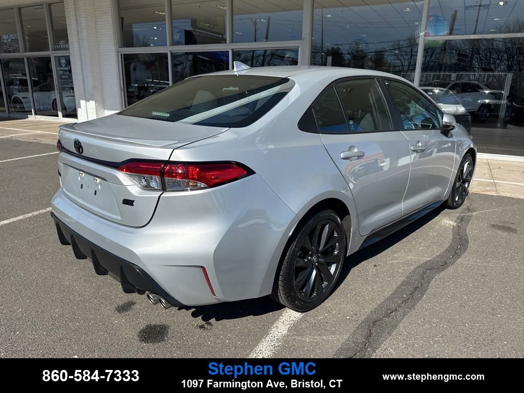 Used 2023 Toyota Corolla SE w/ Carpet Mat Package (TMS) image 7