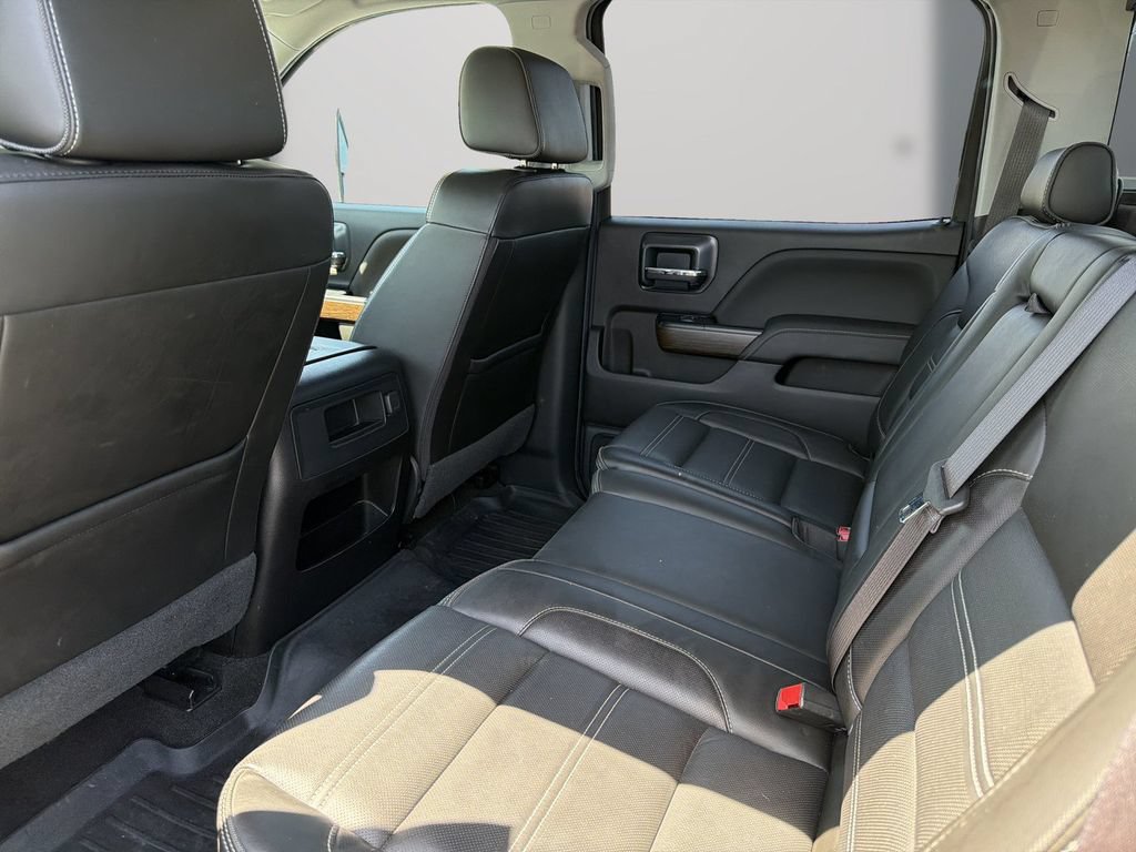 Used 2017 GMC Sierra 2500 Denali w/ Duramax Plus Package AWD/4WD image 14