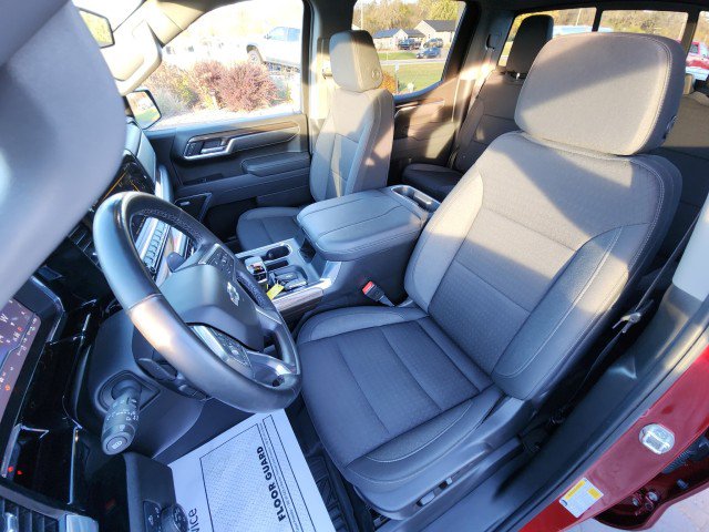 Used 2025 Chevrolet Silverado 1500 RST image 32