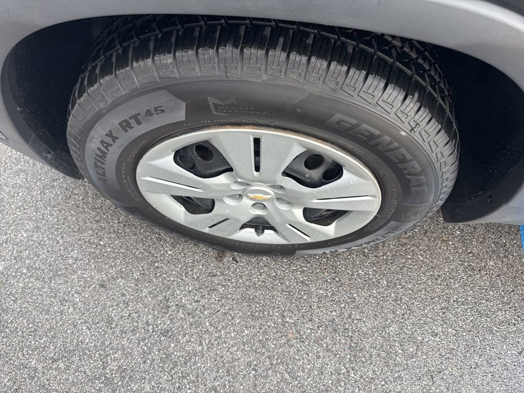 Used 2018 Chevrolet Trax LS image 27