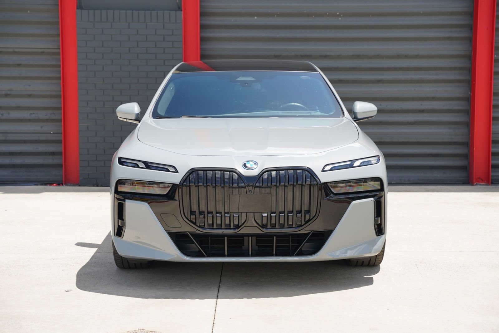 Used 2024 BMW i7 eDrive50 w/ M Sport Package RWD image 6