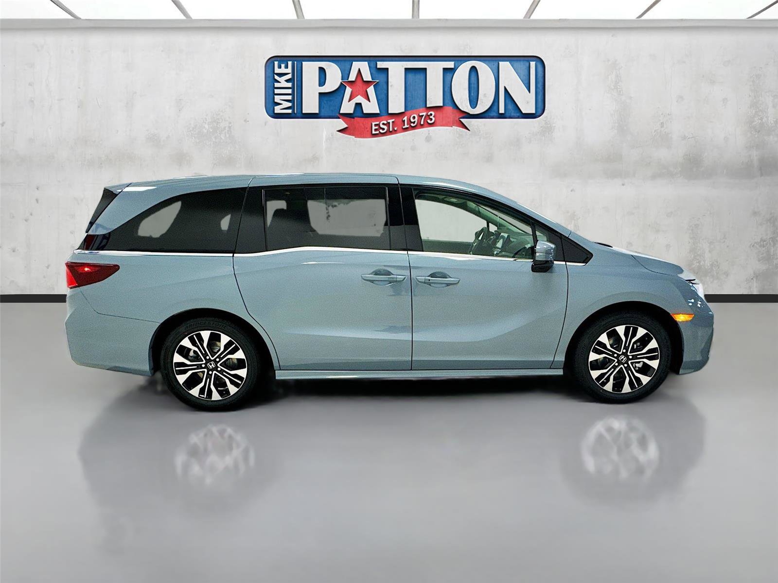 New 2026 Honda Odyssey Elite image 8