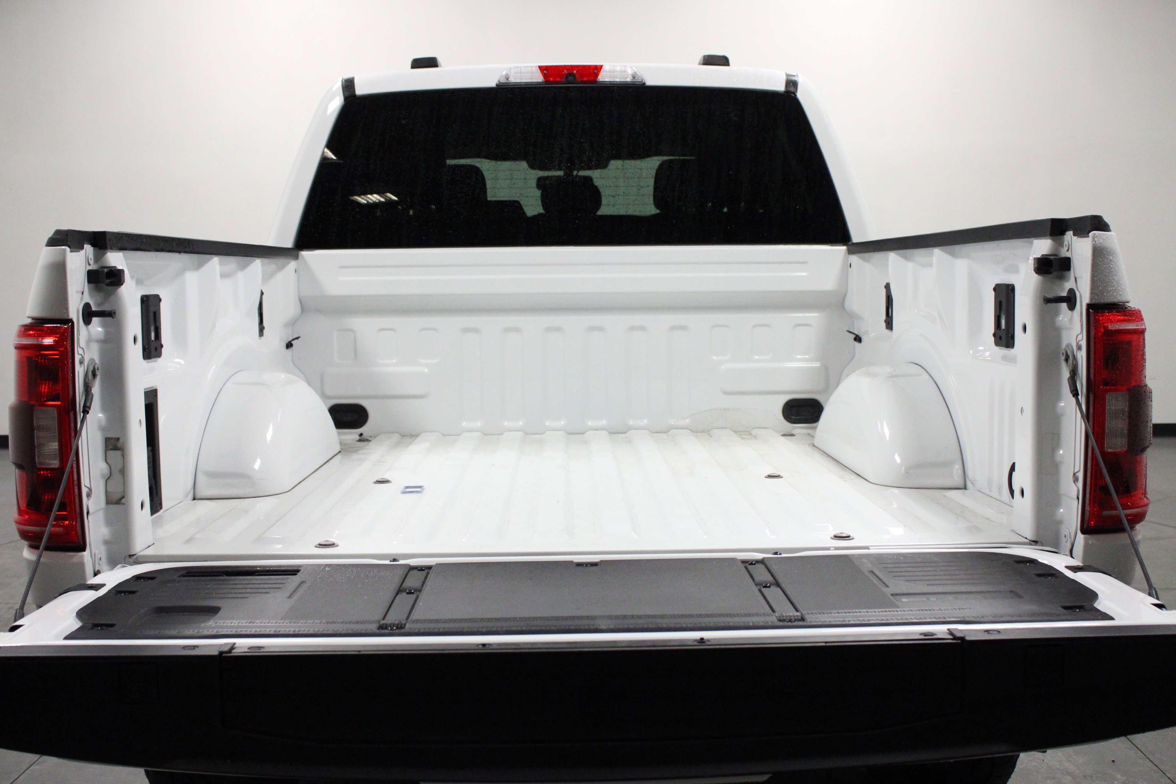 Used 2021 Ford F150 XLT w/ Equipment Group 302A High image 14