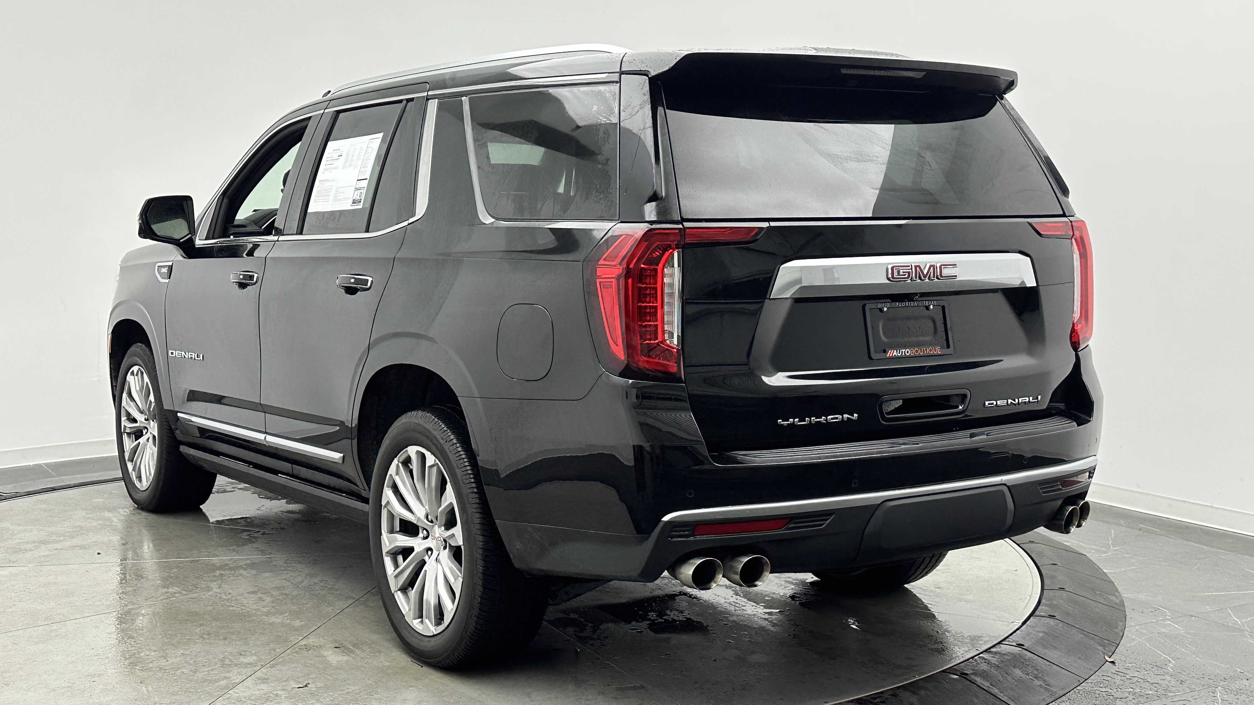 Used 2022 GMC Yukon Denali RWD image 6