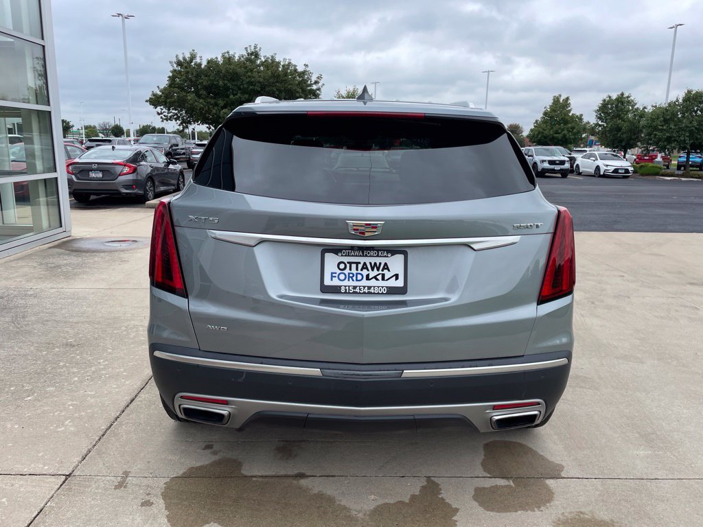 Used 2023 Cadillac XT5 Premium Luxury w/ Technology Package AWD/4WD image 6