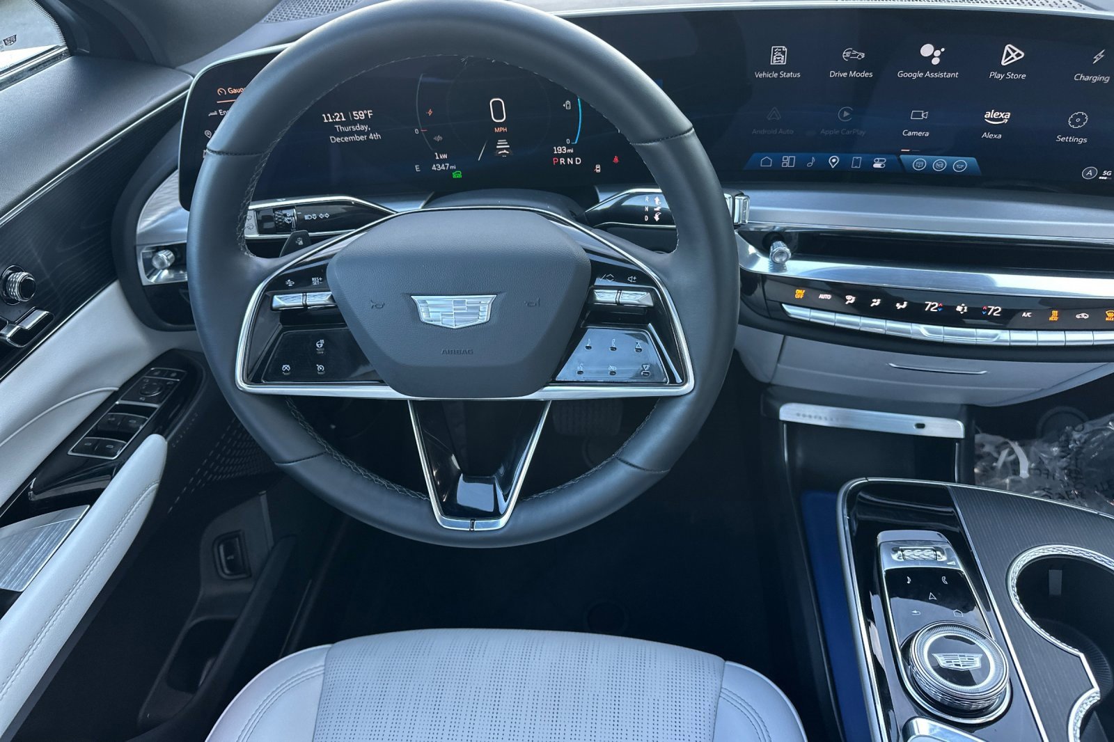 Certified 2025 Cadillac Lyriq Luxury image 15