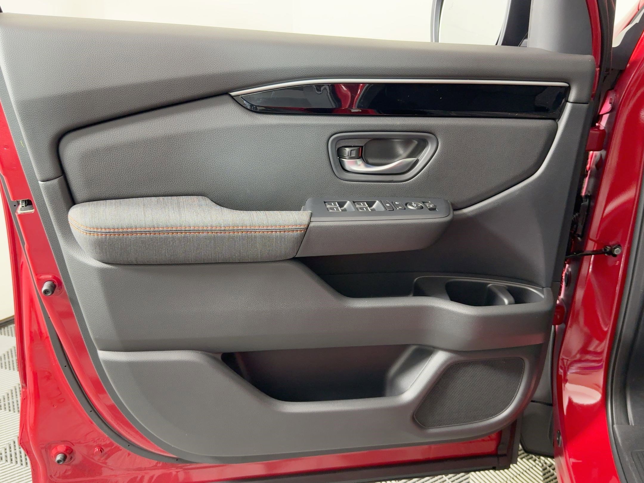 New 2026 Honda Pilot Sport image 11