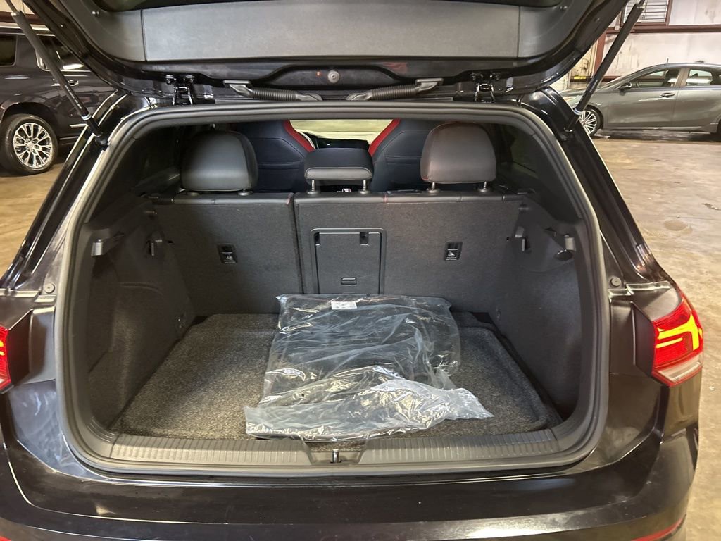 Used 2024 Volkswagen GTI Autobahn image 24