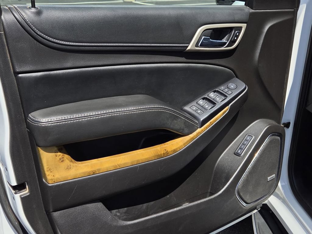Used 2017 GMC Yukon XL Denali RWD image 11