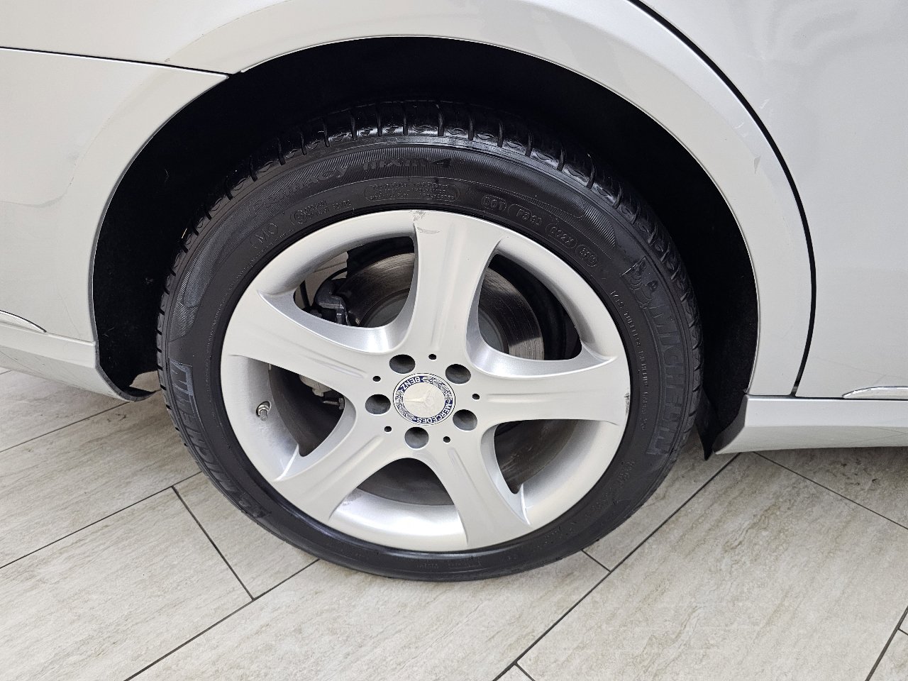 Used 2014 Mercedes-Benz E 350 Sedan image 42