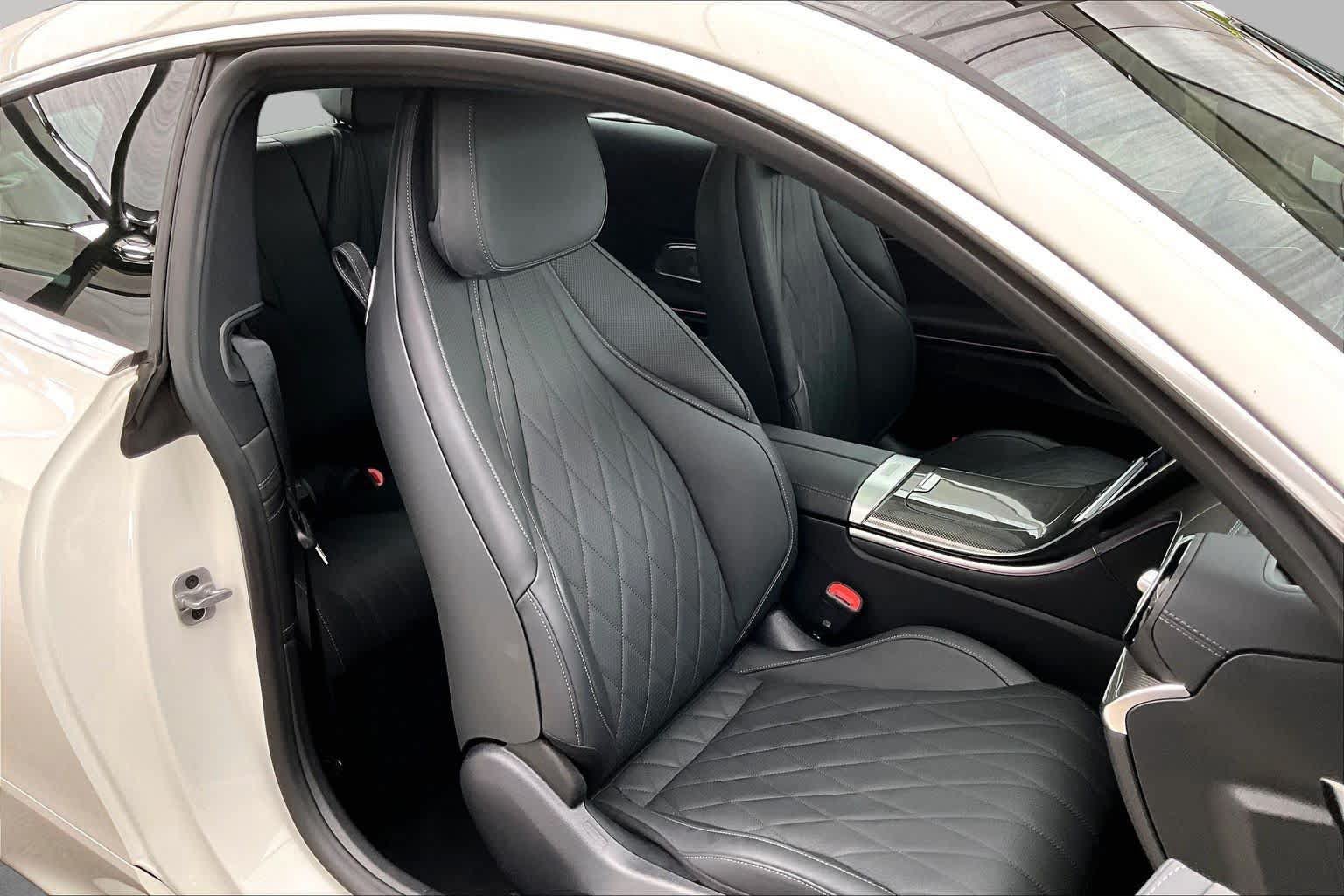 Used 2024 Mercedes-Benz CLE 300 4MATIC Coupe image 9