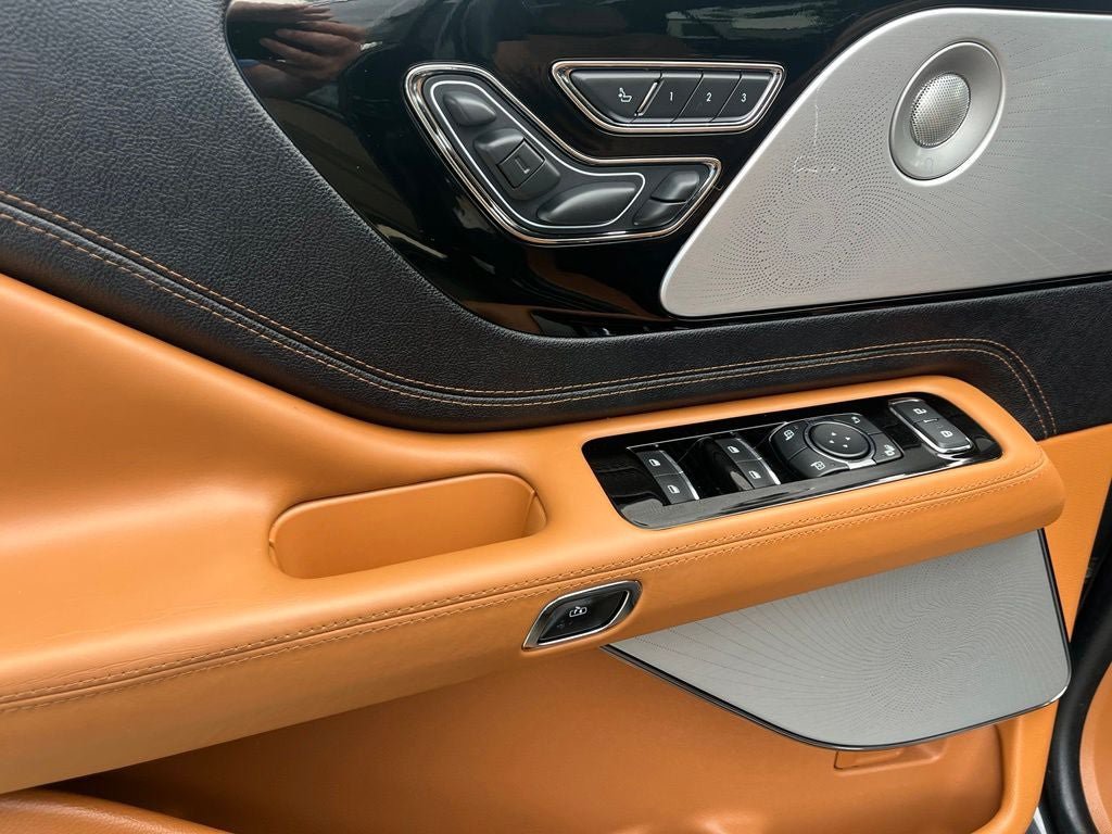 Certified 2022 Lincoln Aviator Black Label w/ Dynamic Handling Package AWD/4WD image 42