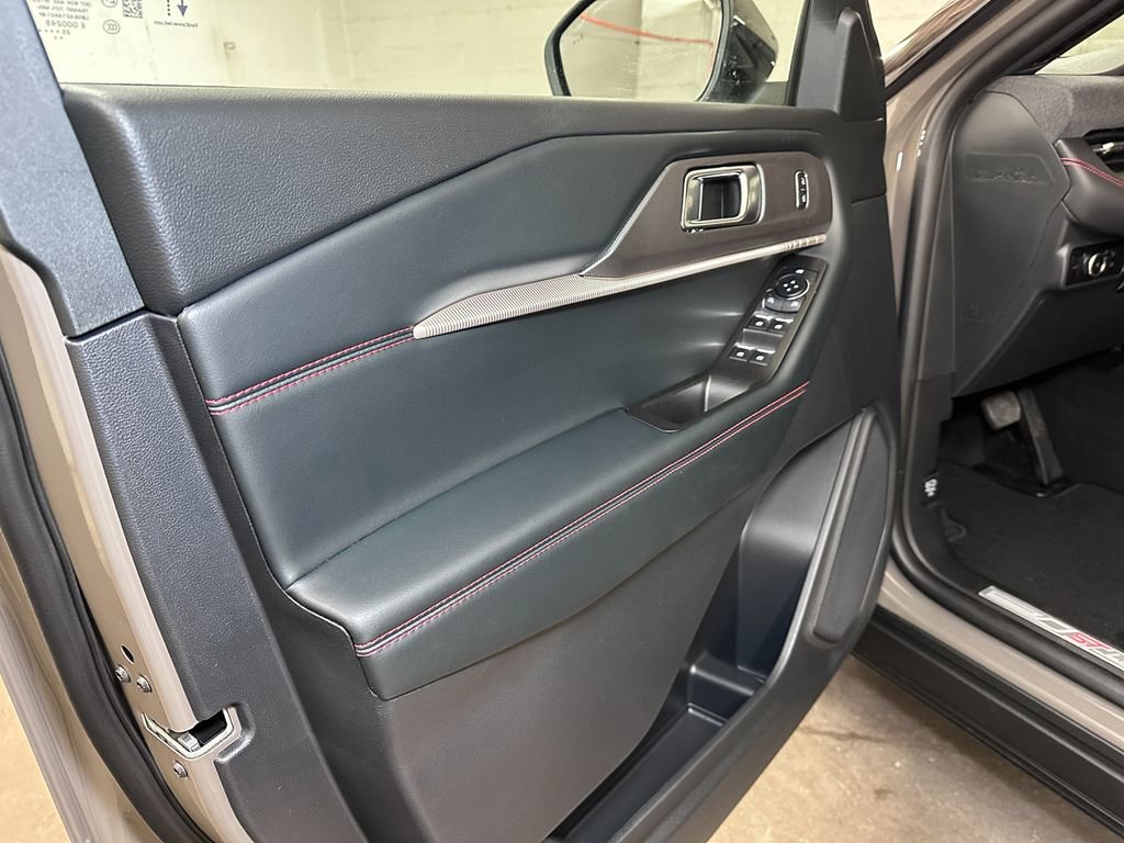 New 2026 Ford Explorer ST-Line image 20