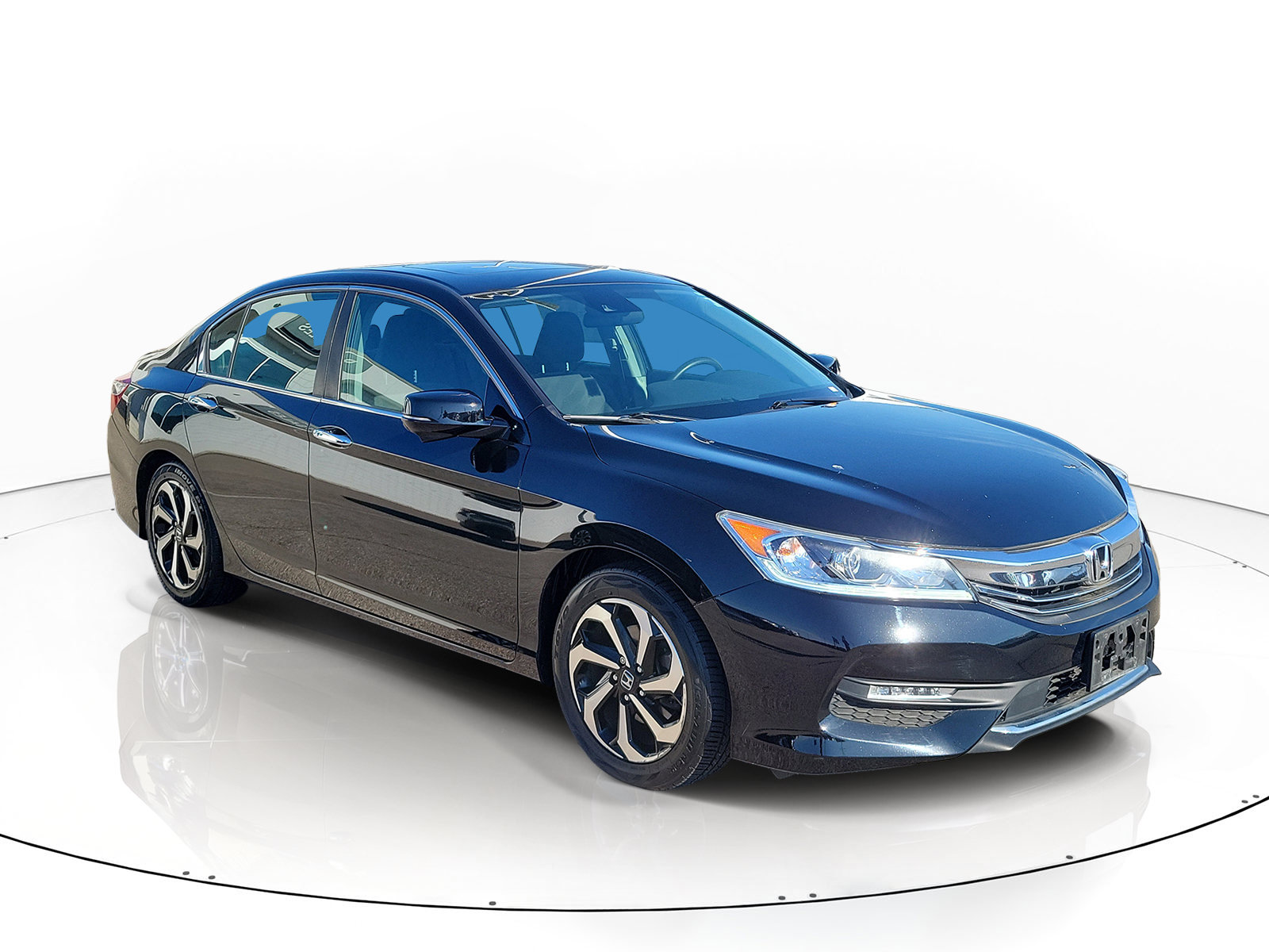 Used 2016 Honda Accord EX image 2
