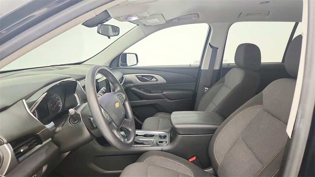 Used 2018 Chevrolet Traverse LS image 15