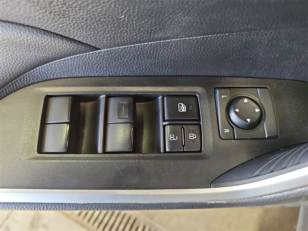 Used 2024 Toyota RAV4 LE image 28