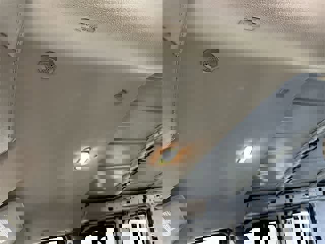 Used 2018 Chevrolet Express 2500 w/ Driver Convenience Package image 26