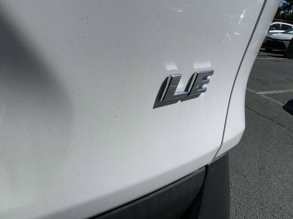 Used 2021 Toyota RAV4 LE FWD image 21