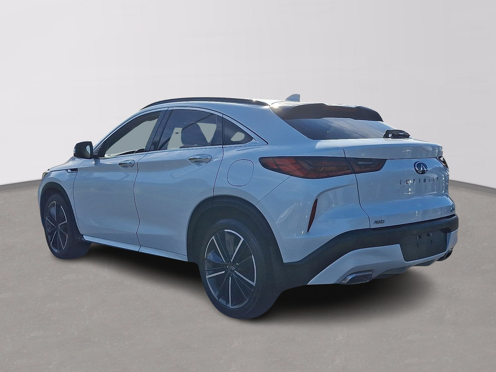 Used 2023 INFINITI QX55 Essential AWD/4WD image 4
