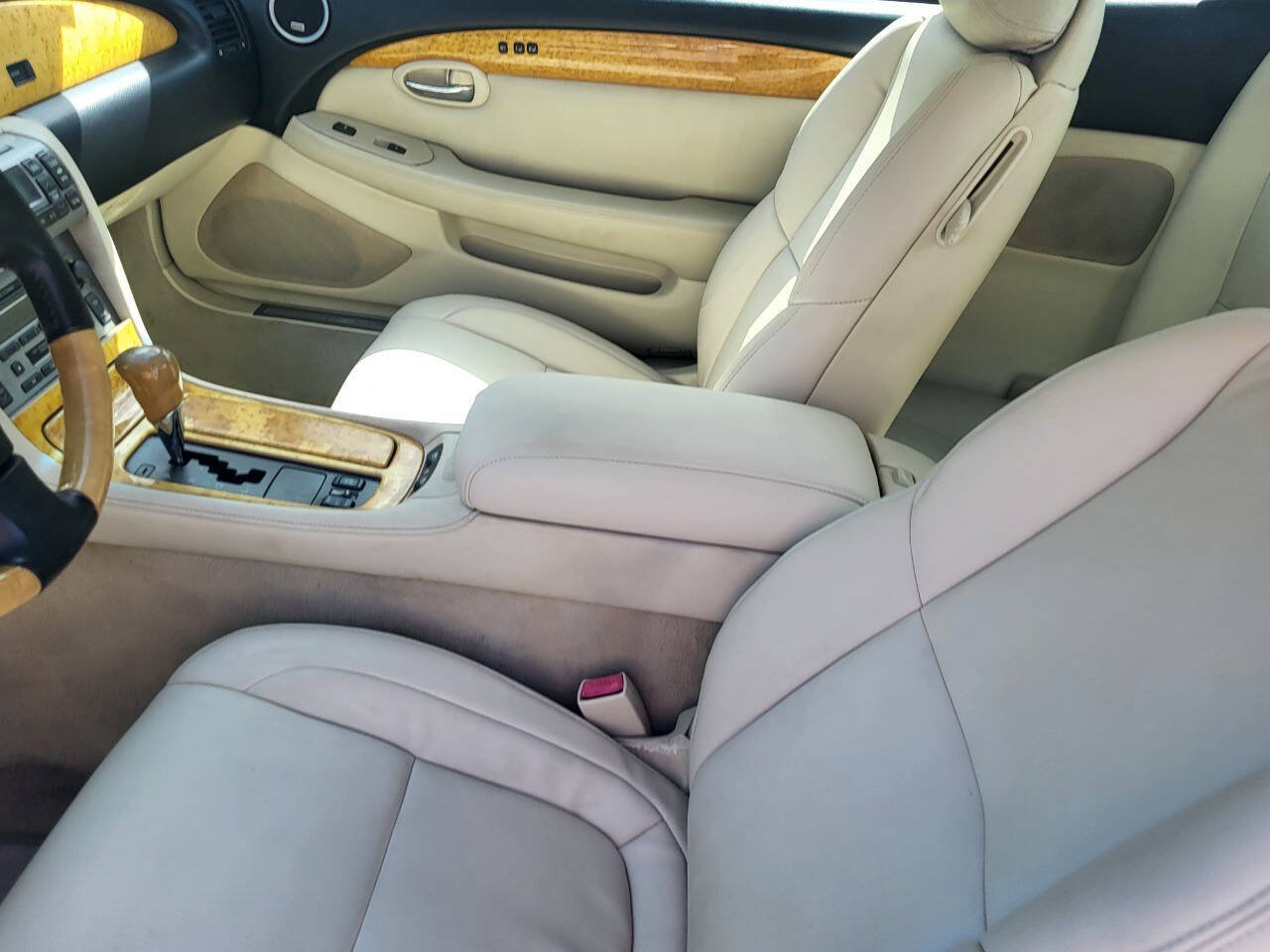 Used 2004 Lexus SC 430 Convertible RWD image 37