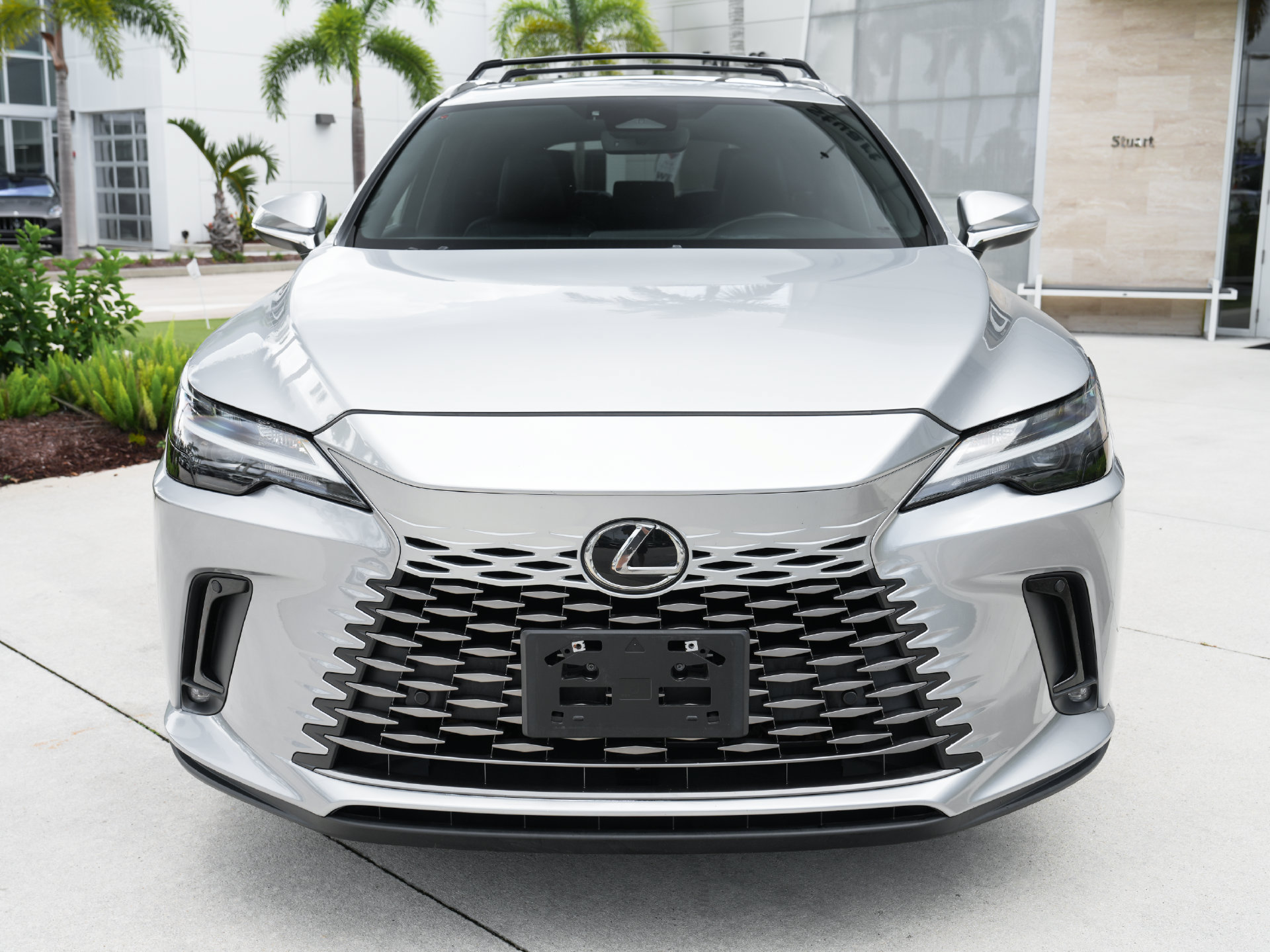 Used 2023 Lexus RX 350 Premium w/ Accessory Package AWD/4WD image 5