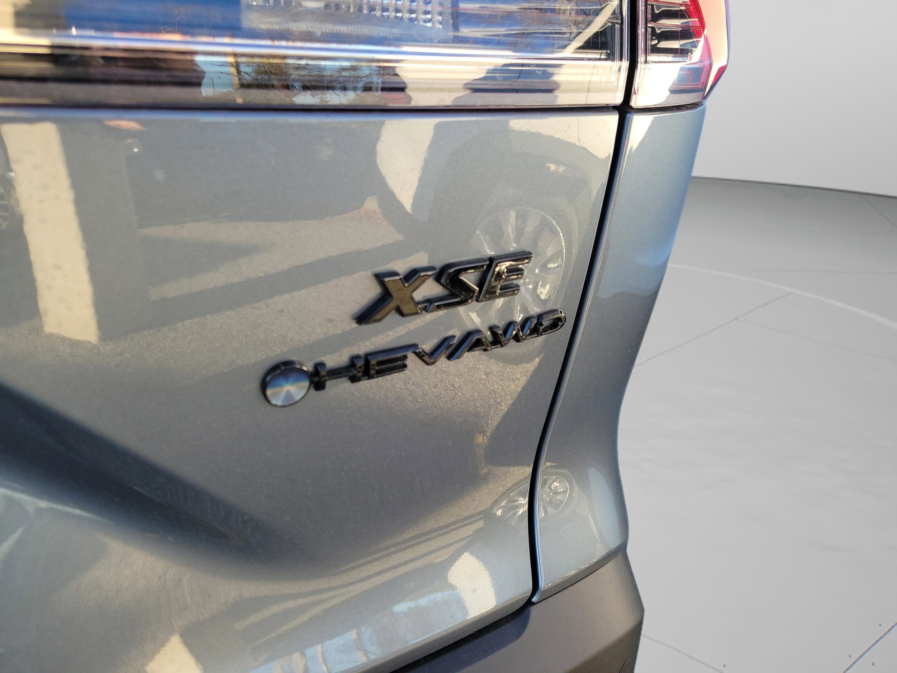 Used 2026 Toyota Corolla Cross XSE image 21