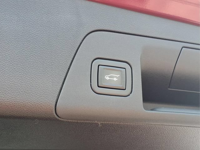 Used 2021 Buick Envision Avenir w/ Technology Package II AWD/4WD image 22