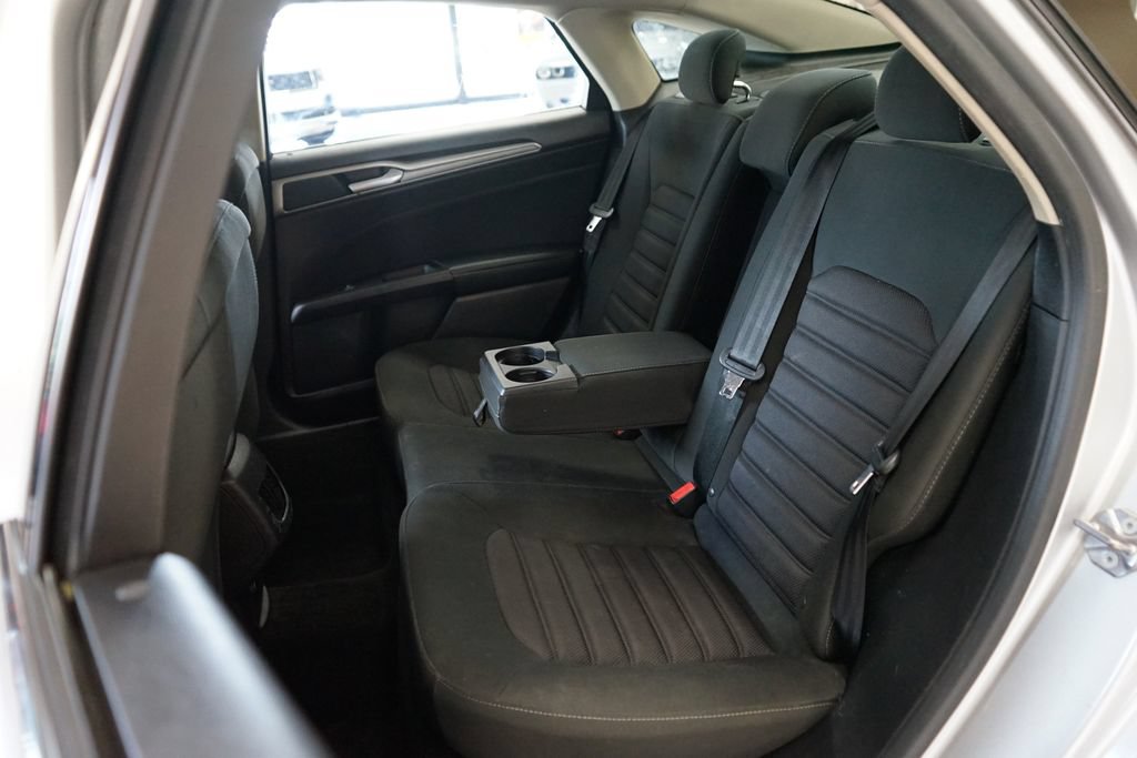 Used 2018 Ford Fusion SE w/ Fusion SE Technology Package FWD image 44
