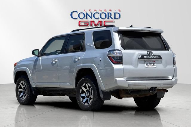 Used 2019 Toyota 4Runner TRD Off-Road Premium AWD/4WD image 6