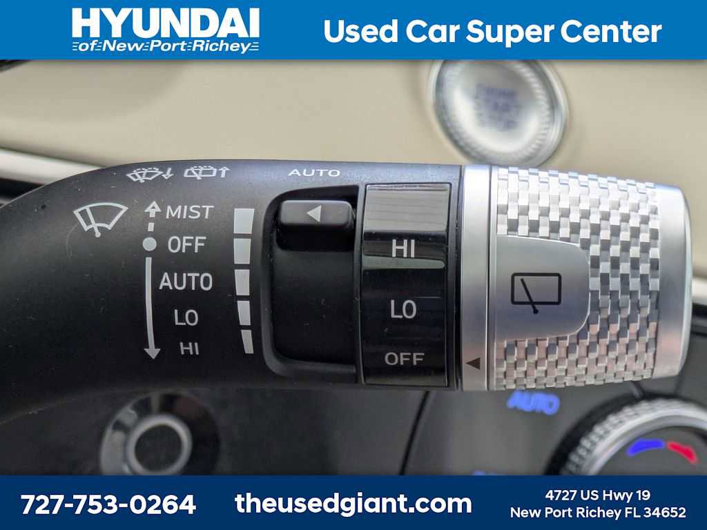 Used 2025 Genesis GV70 2.5T w/ Select Package AWD/4WD image 41