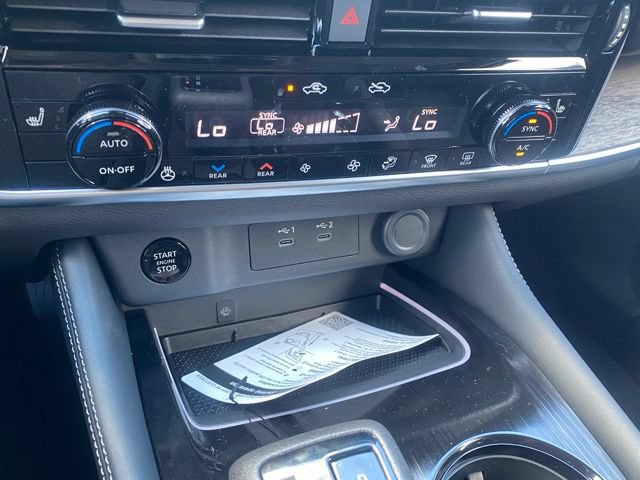 New 2025 Nissan Rogue Platinum w/ Platinum Premium Package AWD/4WD image 23