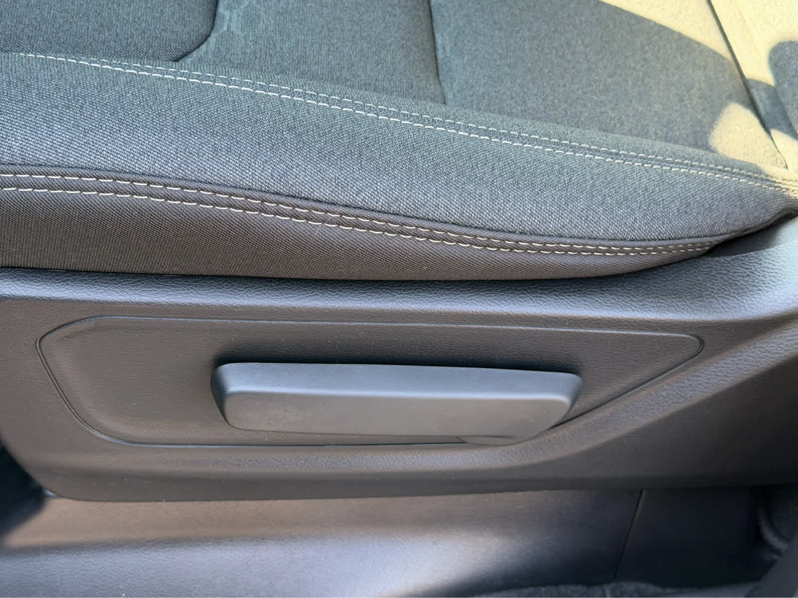 New 2027 RAM 1500 Express AWD/4WD image 12