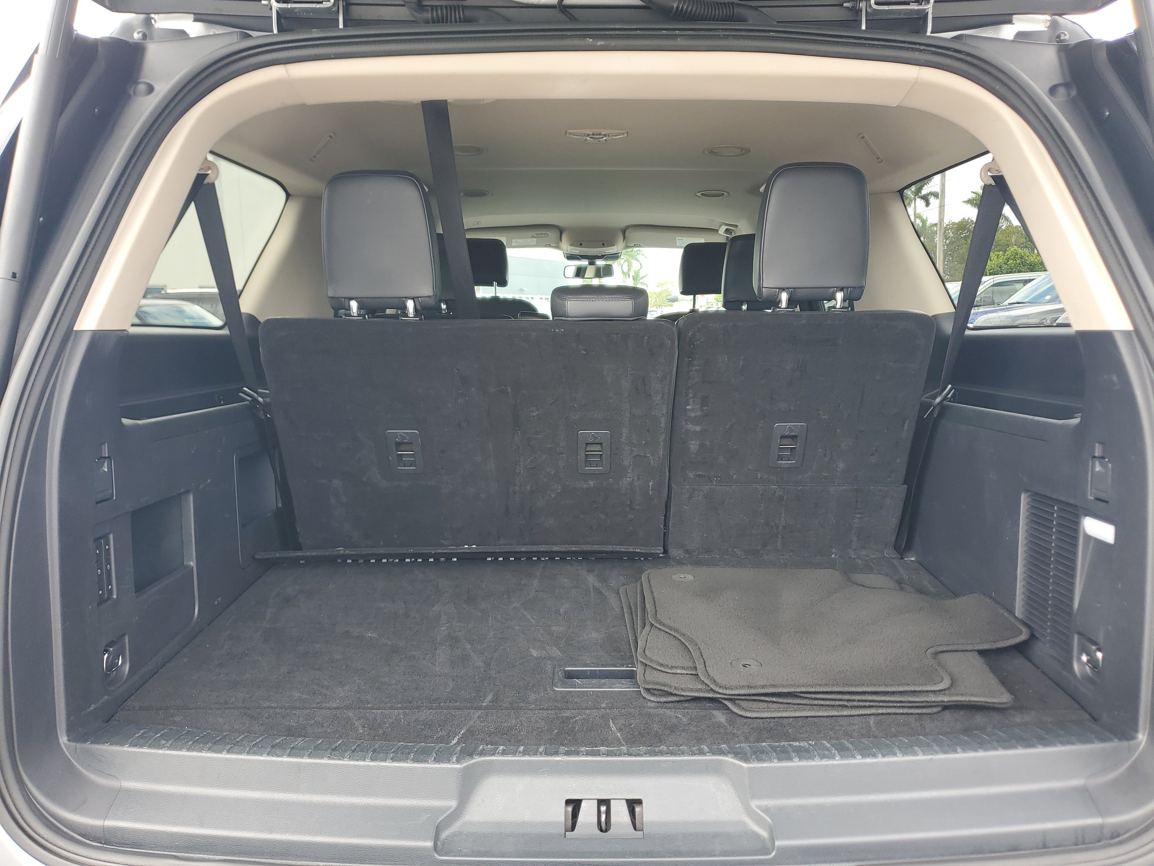 Used 2024 Ford Expedition Max XLT image 17