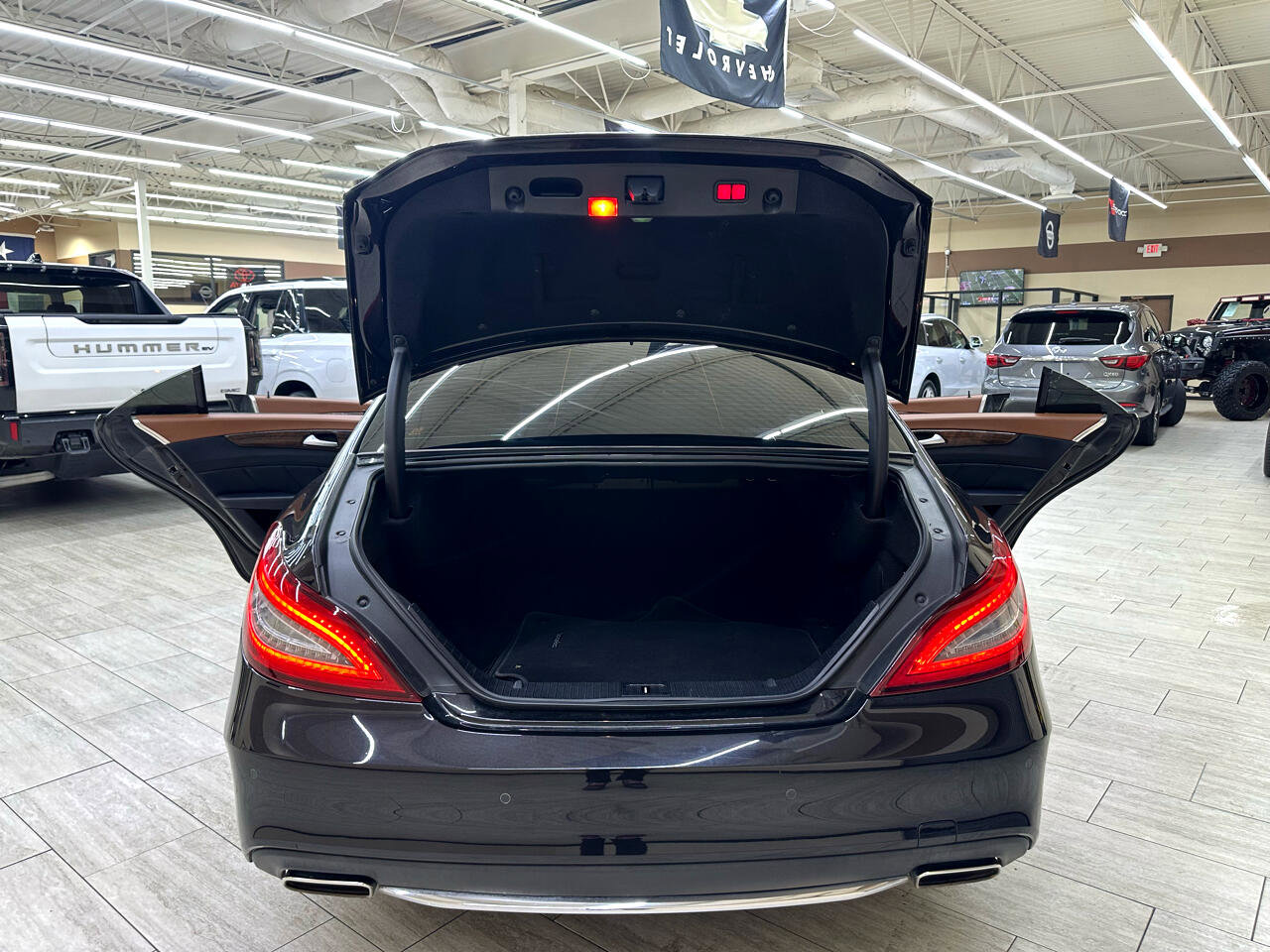 Used 2015 Mercedes-Benz CLS 400 w/ Premium 2 Package image 12