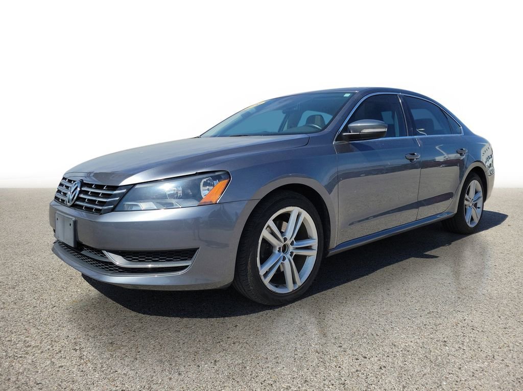 Used 2014 Volkswagen Passat TDI SE FWD image 2