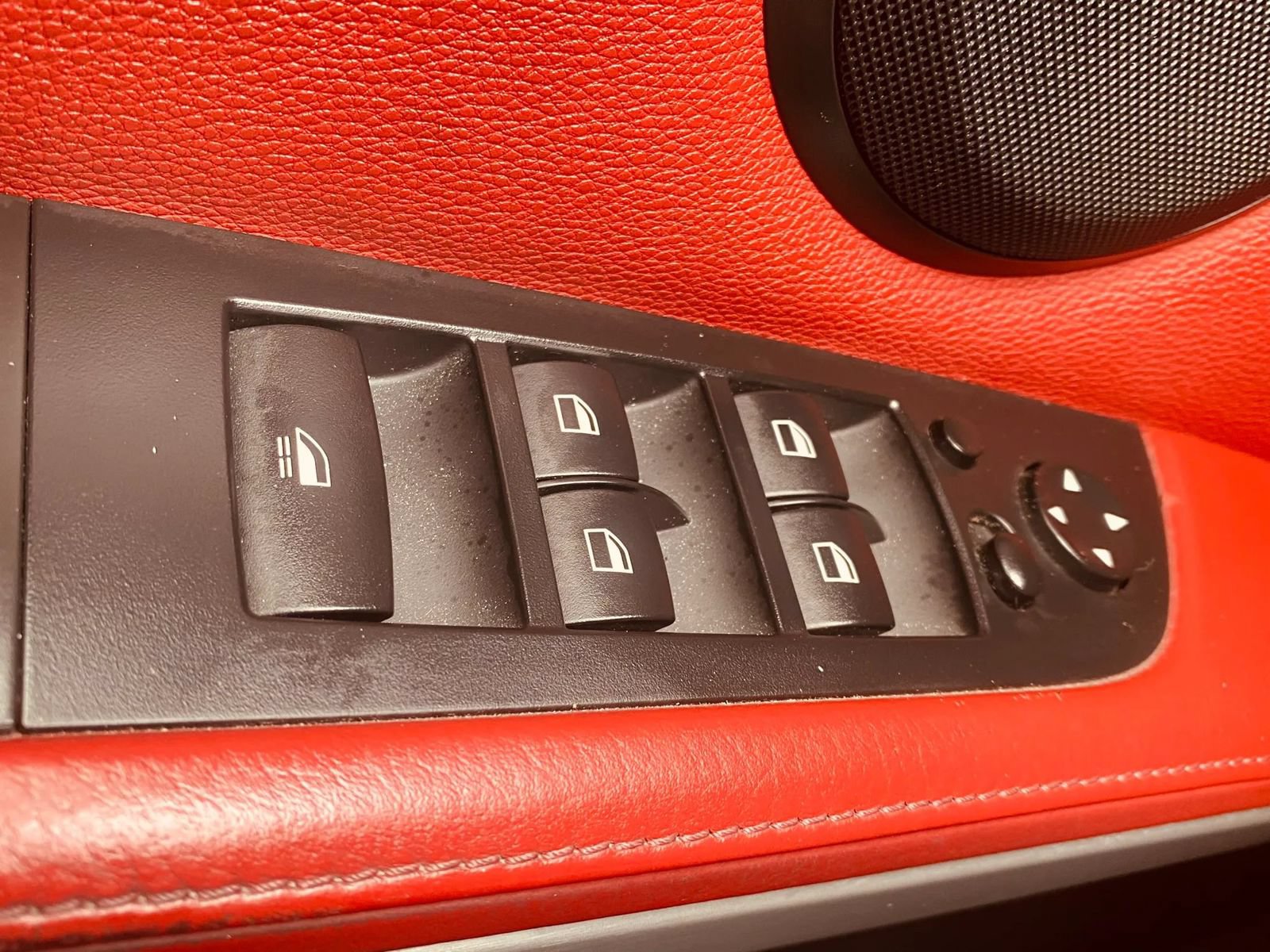 Used 2013 BMW 328i Convertible RWD image 17